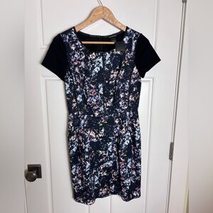 Club Monaco sz 6 Multicolor Floral Mini Dress
